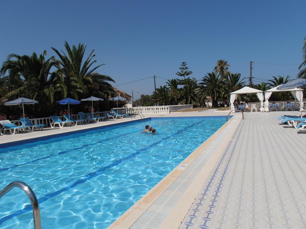 מרמרי Mariliza Beach Hotel מראה חיצוני תמונה