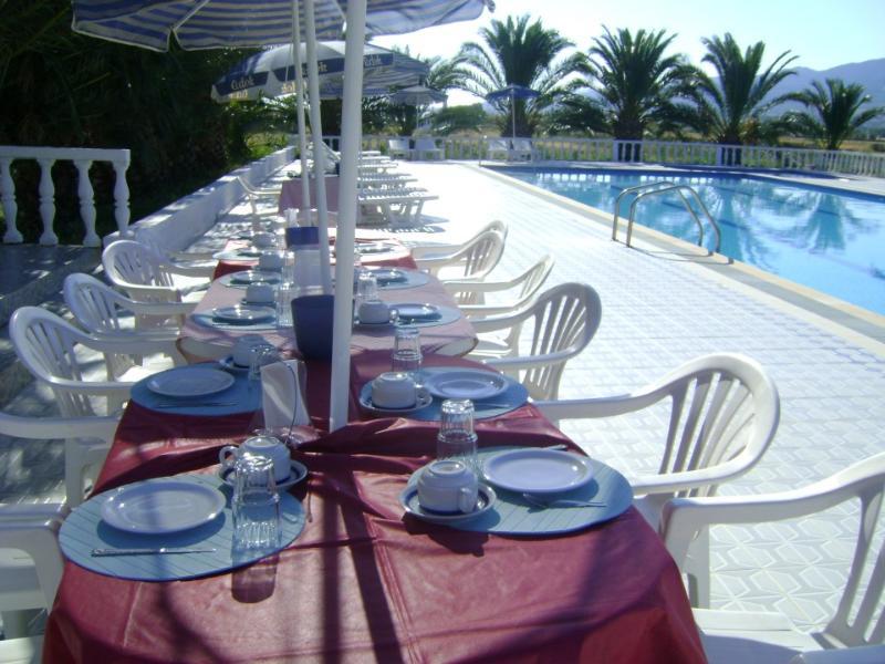 מרמרי Mariliza Beach Hotel מראה חיצוני תמונה