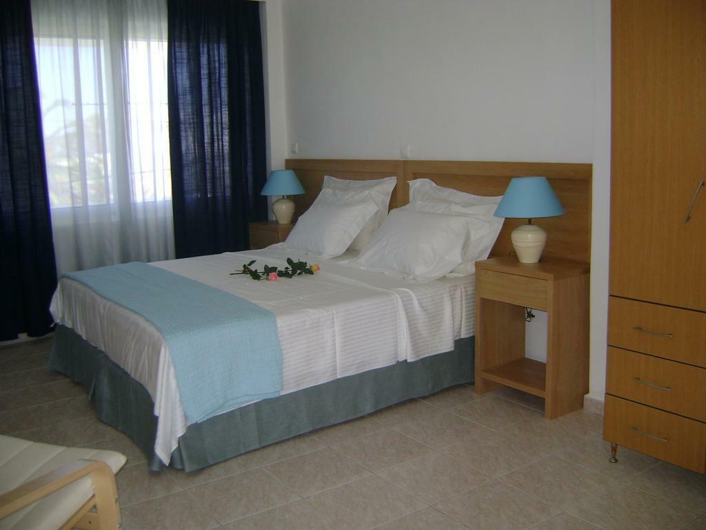 מרמרי Mariliza Beach Hotel מראה חיצוני תמונה